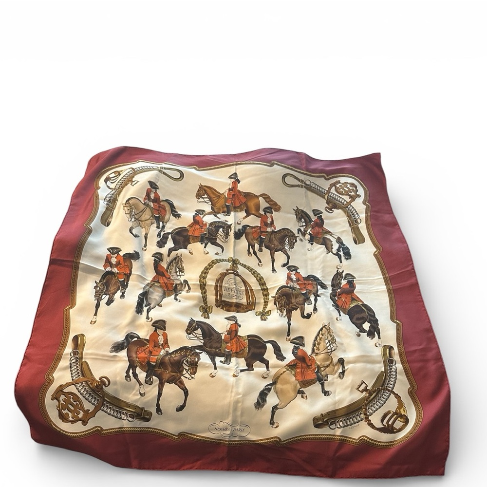 Elegant Hermes vintage Silk Scarf